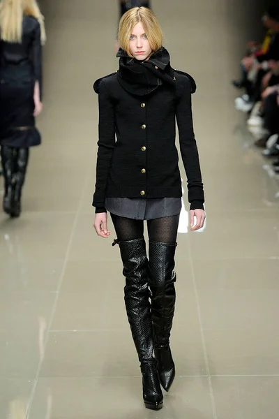 Look 35